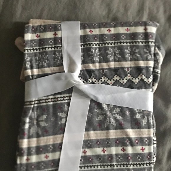 Reitmans pajama set - Picture 2 of 2